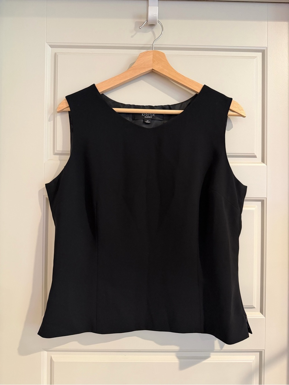 Vintage Black Sleeveless Formal Wear Shell Top